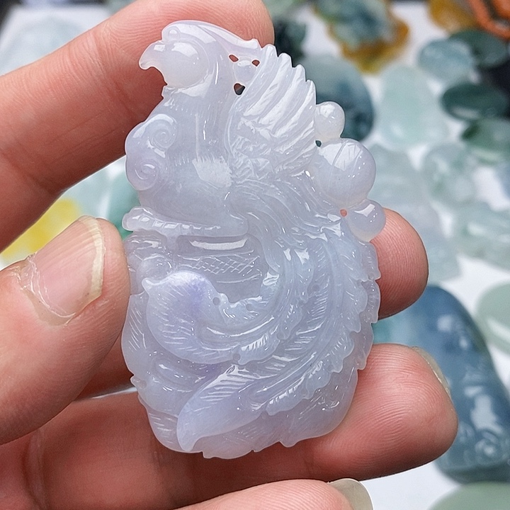 翡翠颈饰未镶嵌鳳凰