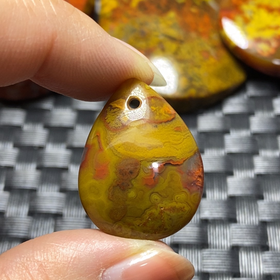 玛瑙/玉髓挂件未镶嵌