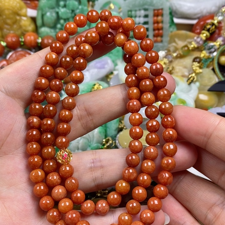 翡翠吊坠(赠链)未镶嵌