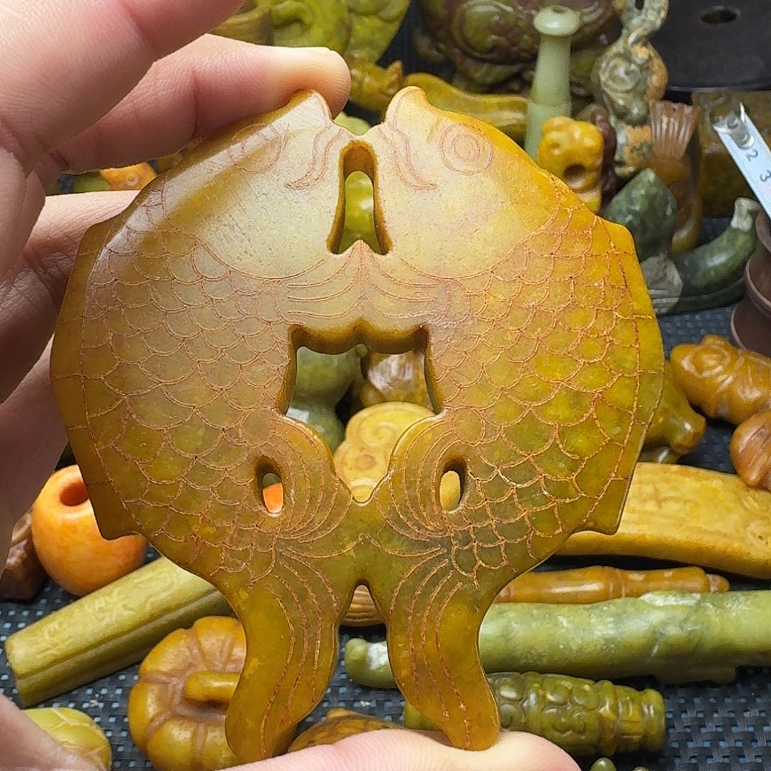 白玉菩提吊坠。。。