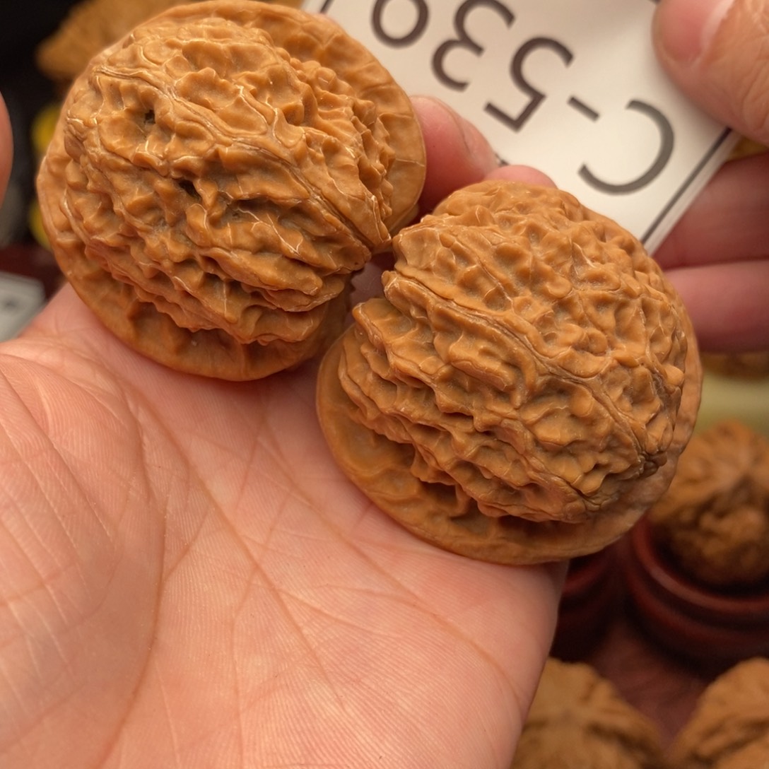 文玩核桃把件玉麒麟43