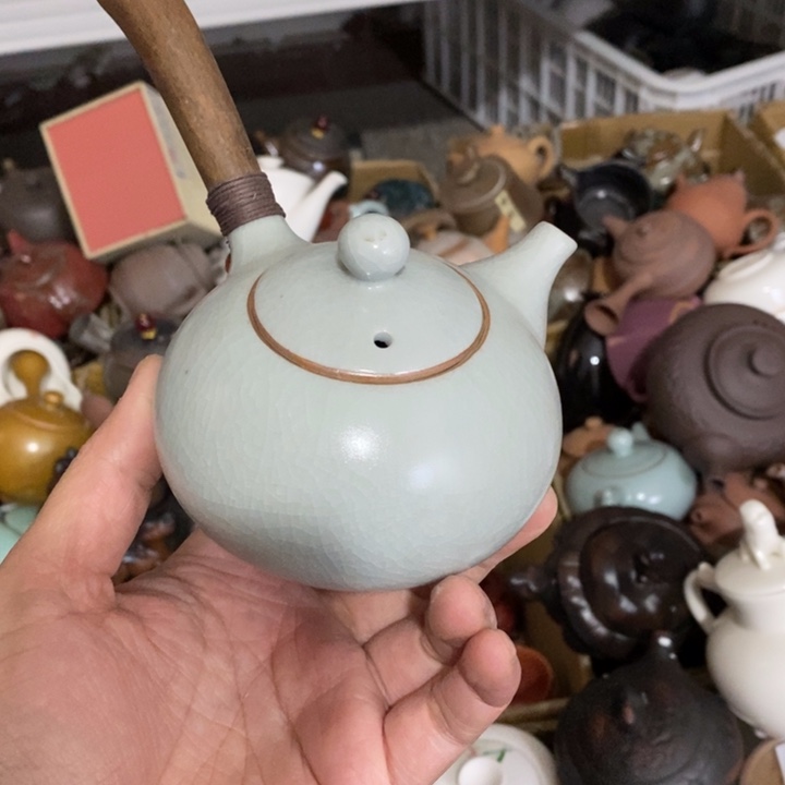 陶瓷艺术品及陶瓷壶