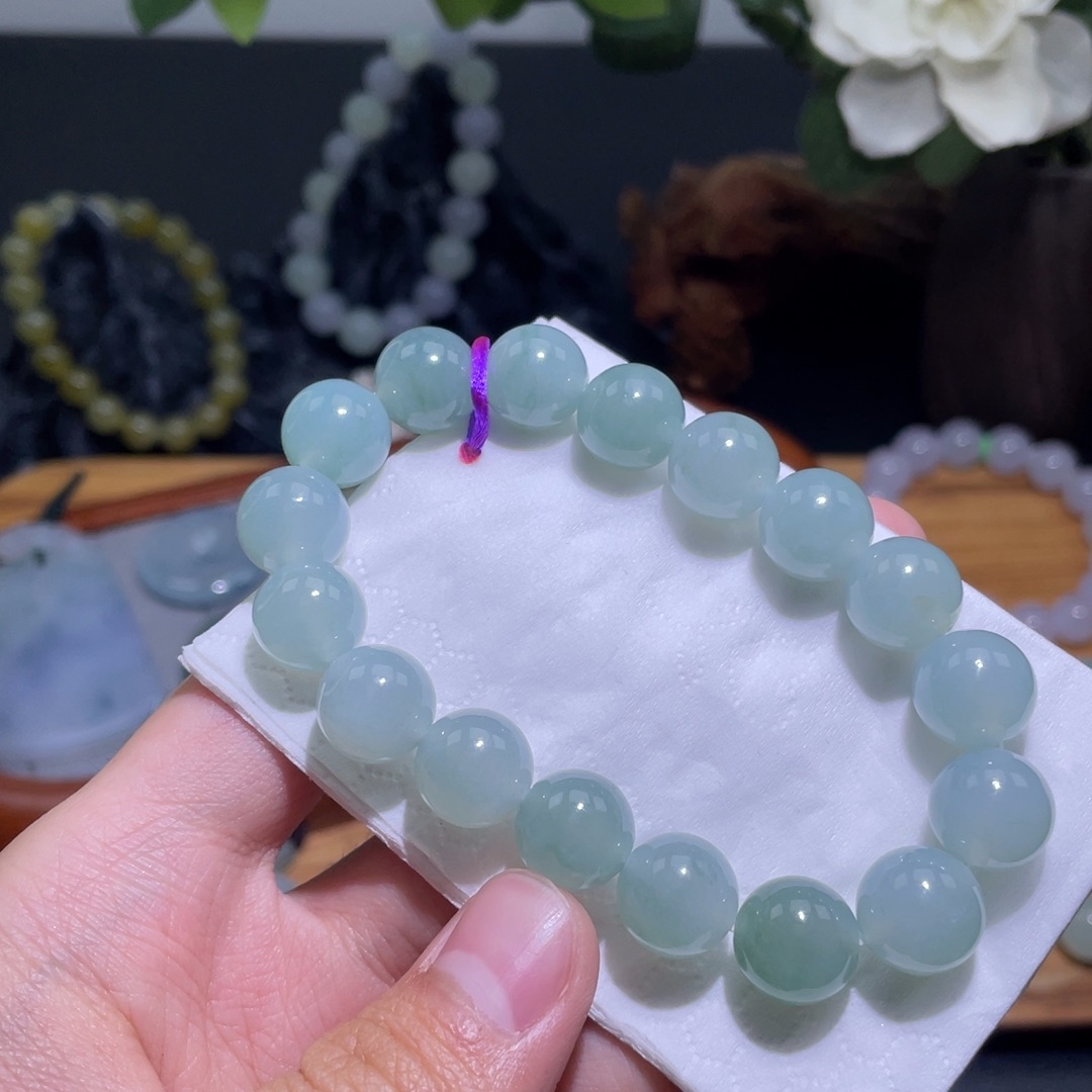 定制翡翠未镶嵌手串