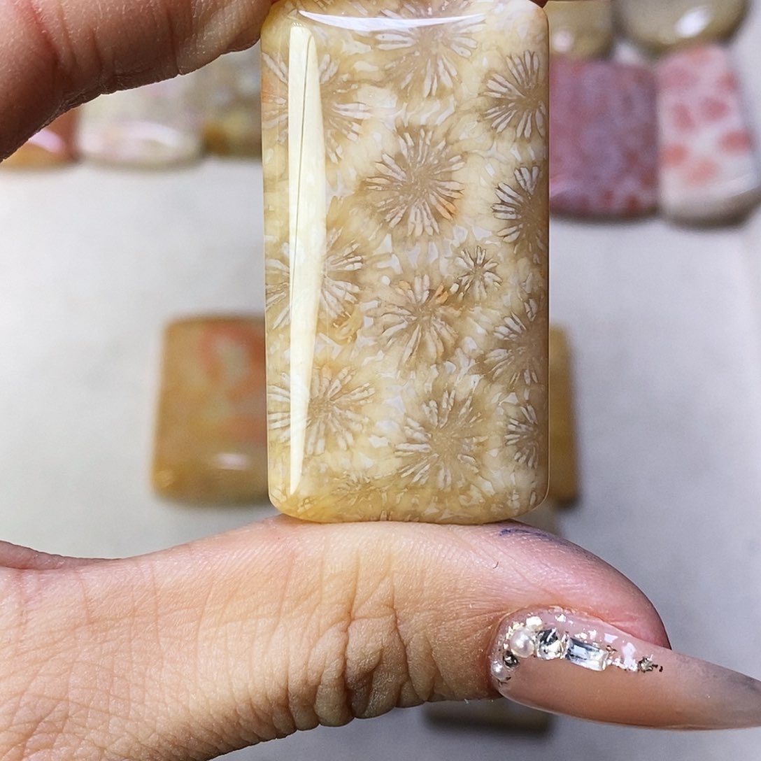 合金颈饰硅化玉用****1