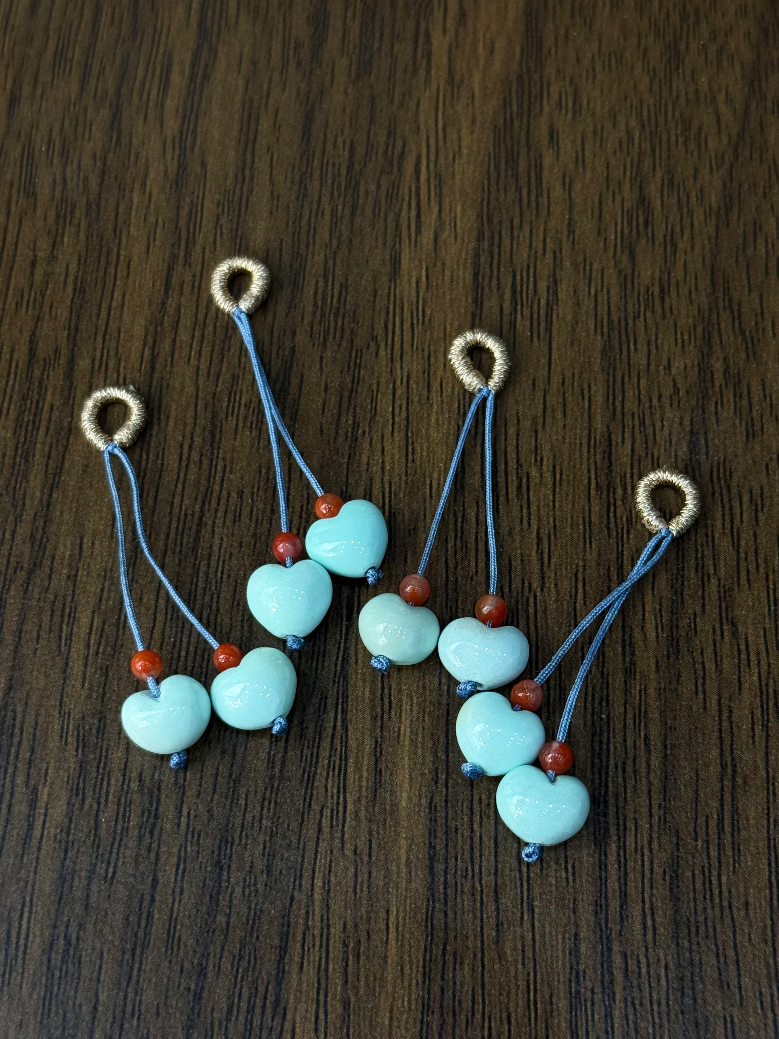 原矿绿松石时尚搭配屁桃爱心对珠（多样性发货一个）