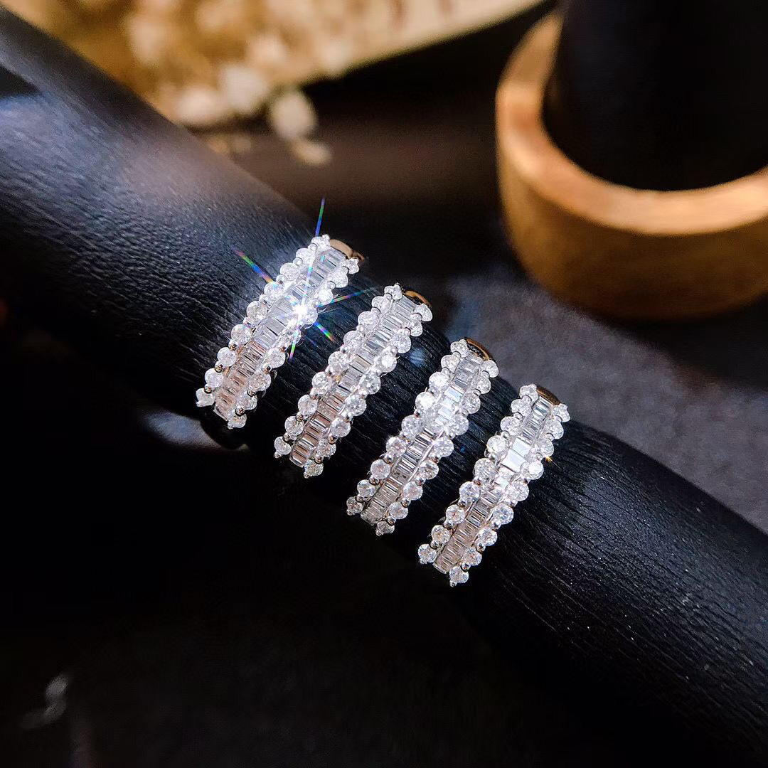 18k金谢家同款璀璨星河T梯方排戒值得人均入手一件60