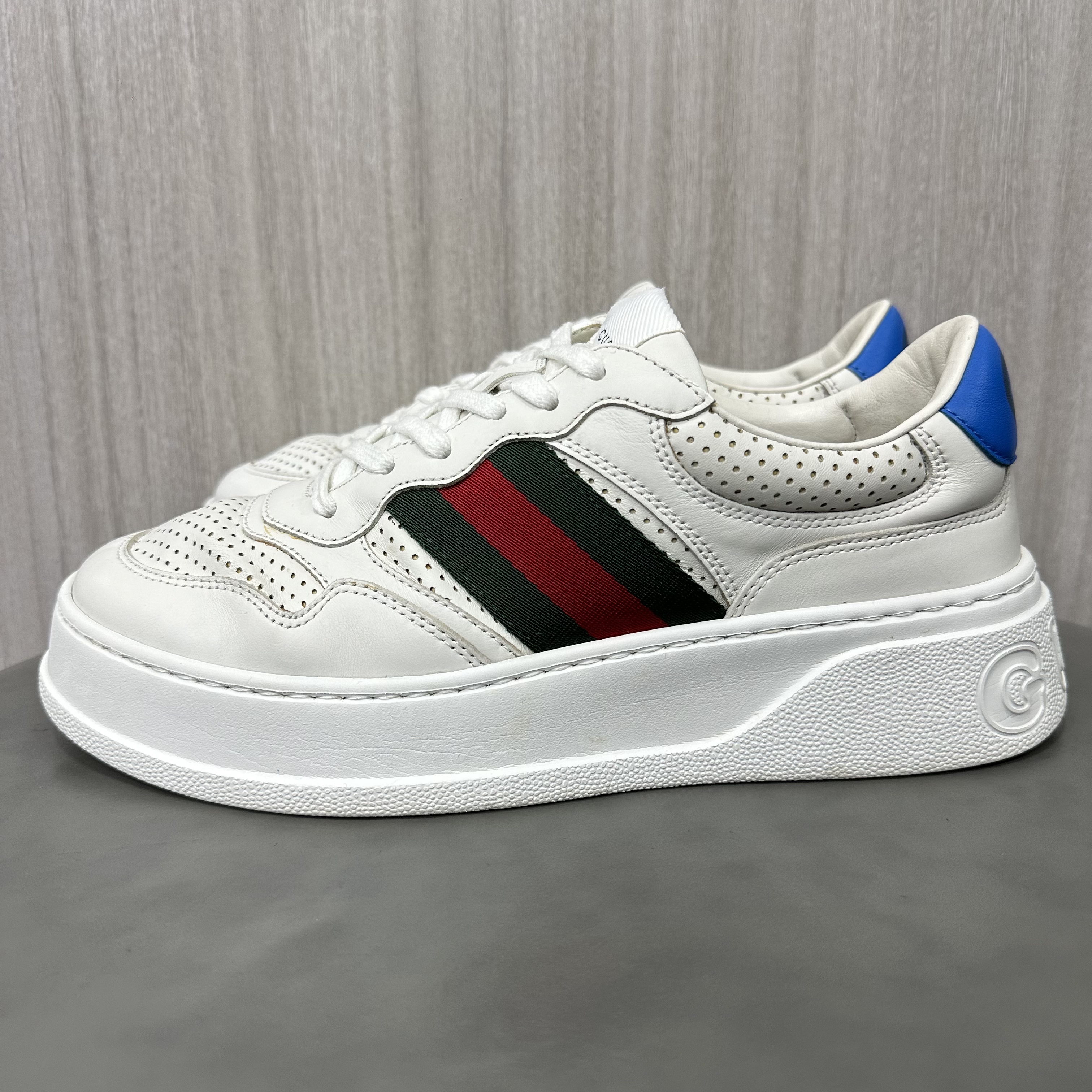 90新 GUCCI/古驰 40码 Chunky B 白色 低帮板鞋