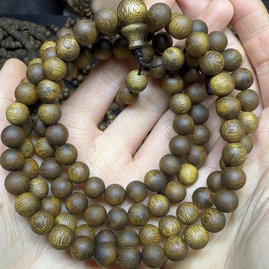 沉香碎屑沉香+白奇0.8圆珠多圈24克加