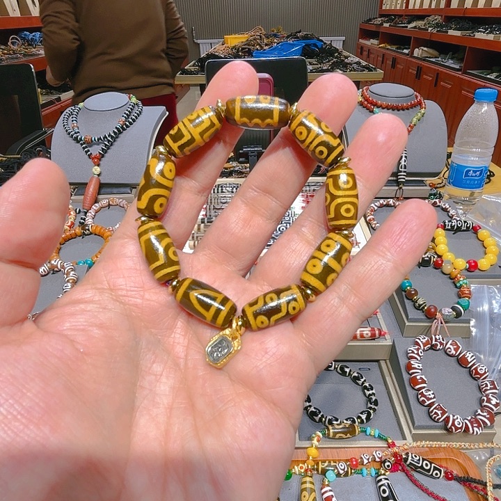 未镶嵌玛瑙/玉髓珠宝奇石