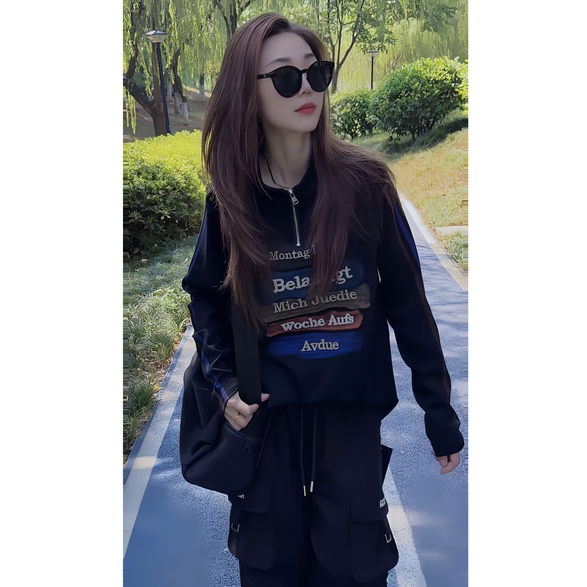 秋装新款洋气长袖t恤打底上衣女宽松遮肚立领字母刺绣休闲ins个性