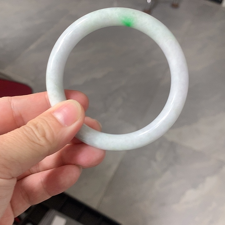 翡翠颈饰未镶嵌60圈