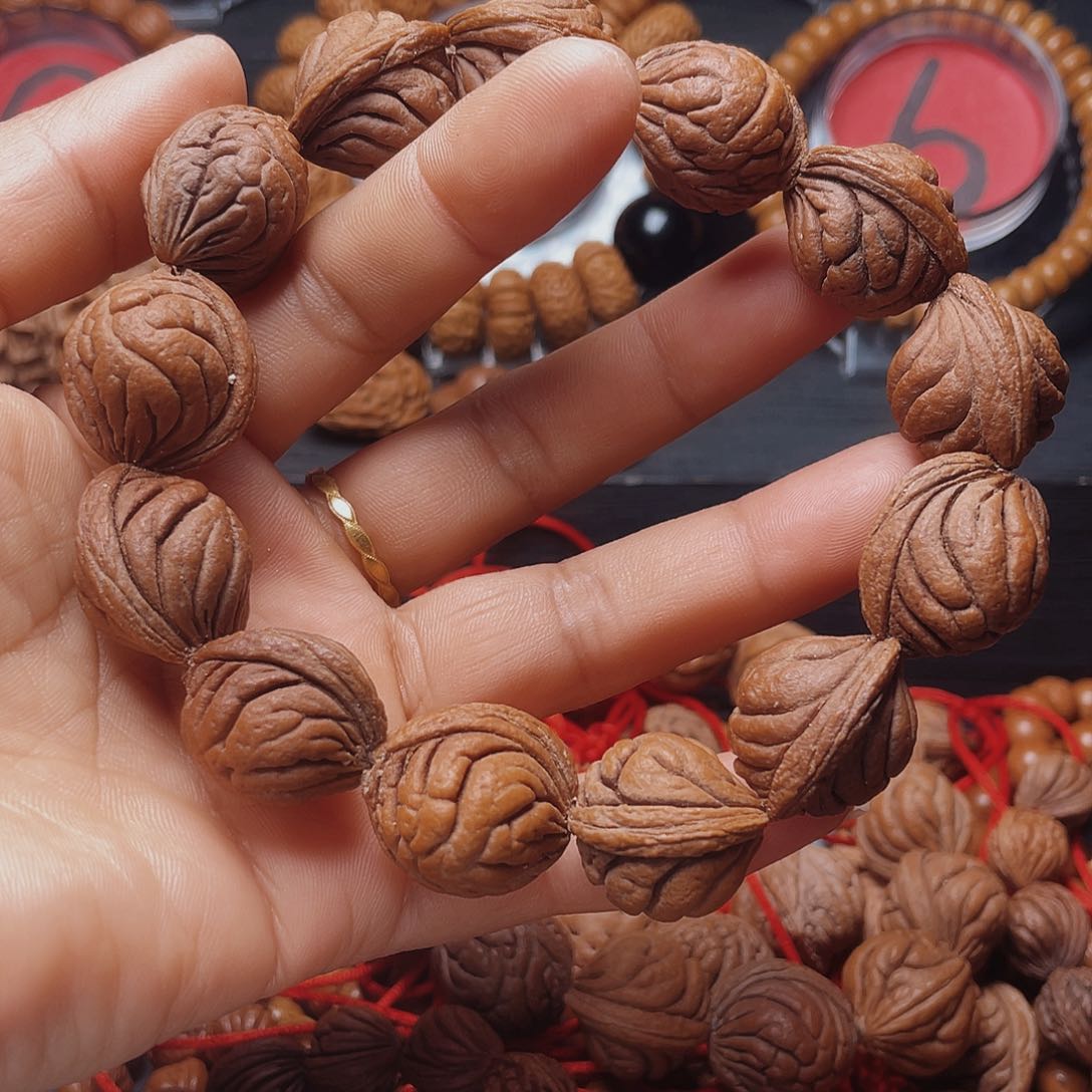 桃核手串生***处秦岭桃枭