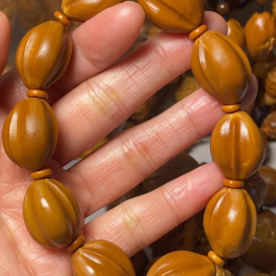 橄榄核手串/手链鲨鱼背