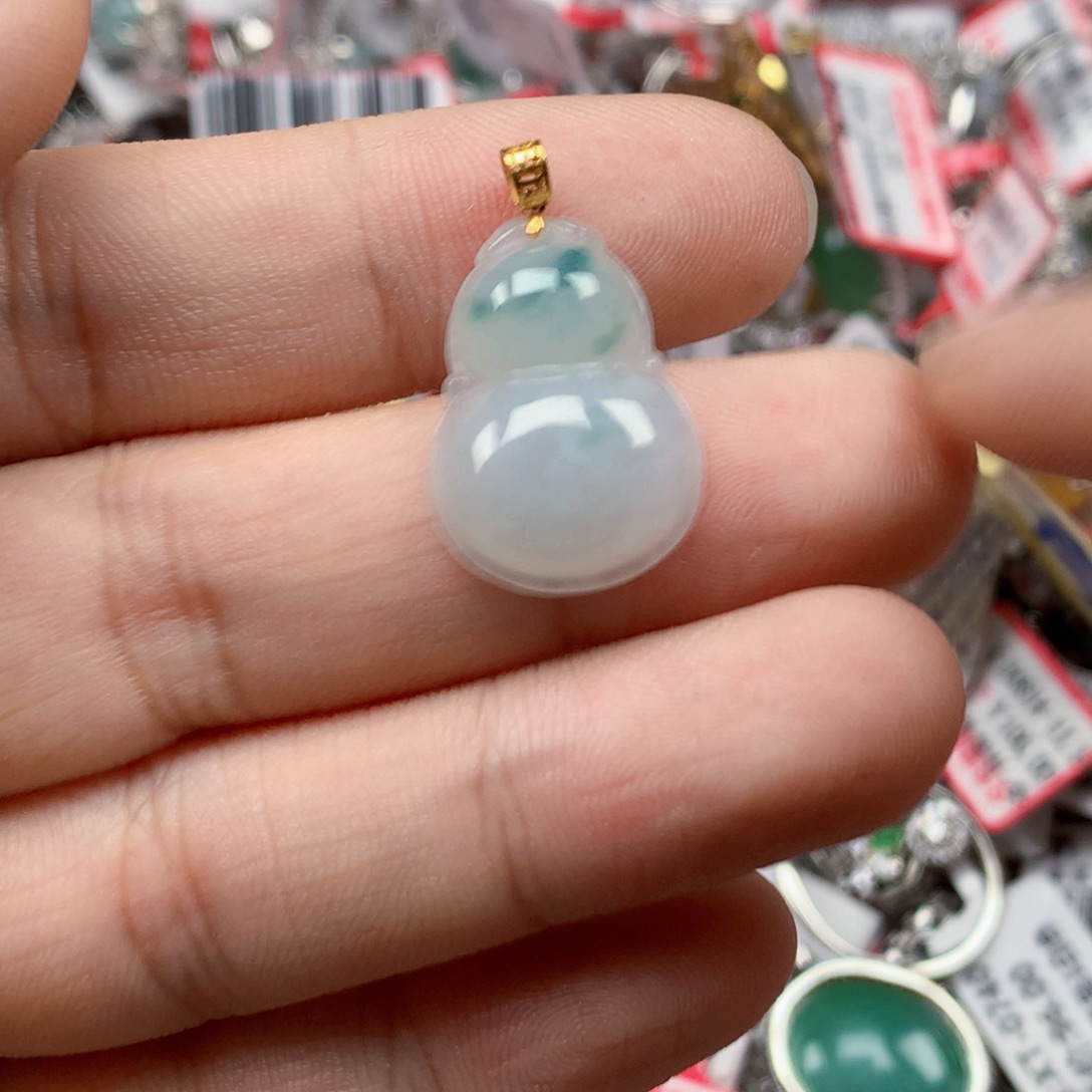 翡翠18K金镶嵌戒指