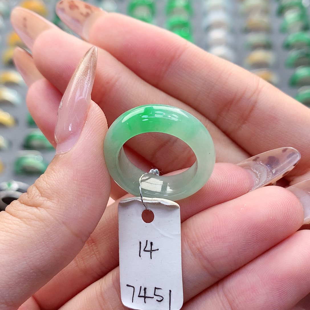 未镶嵌戒指翡翠14号