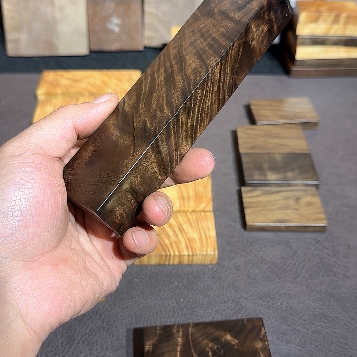 壹***德木质直播间一物一拍截图