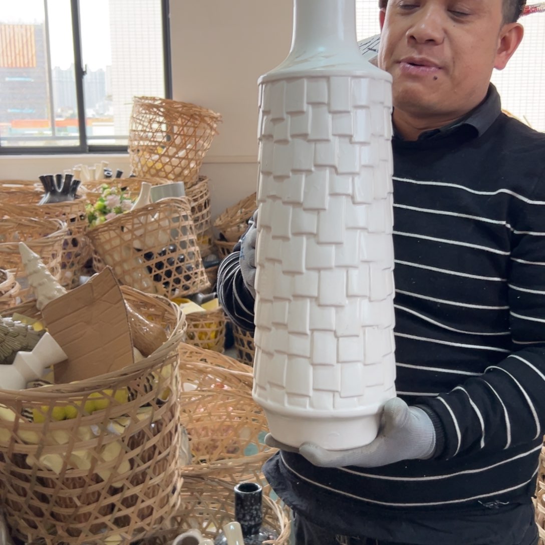 摆件122 号高中低温陶瓷工艺瓶（部分微瑕）