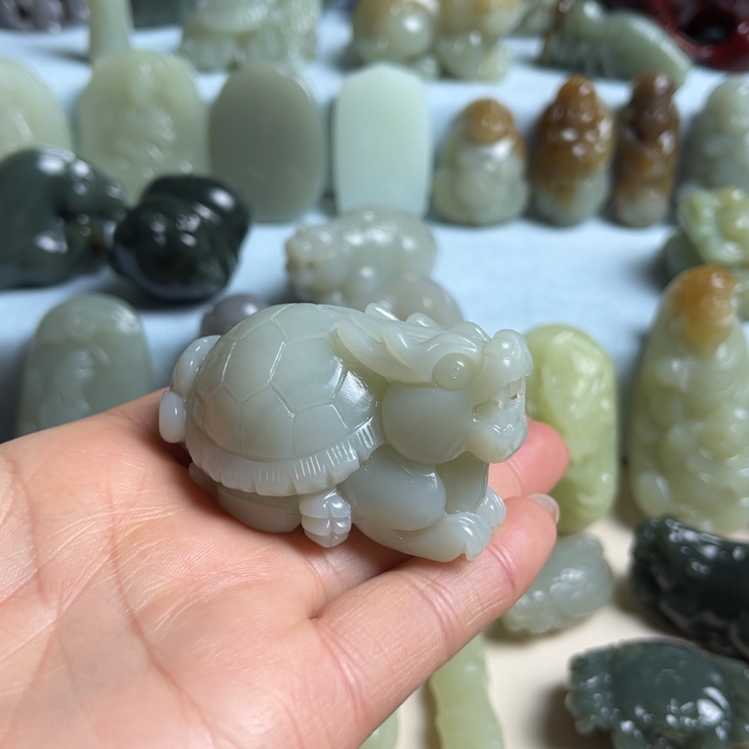 厚***阳和田玉未镶嵌把件