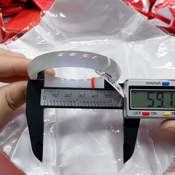 翡翠手镯未镶嵌254 