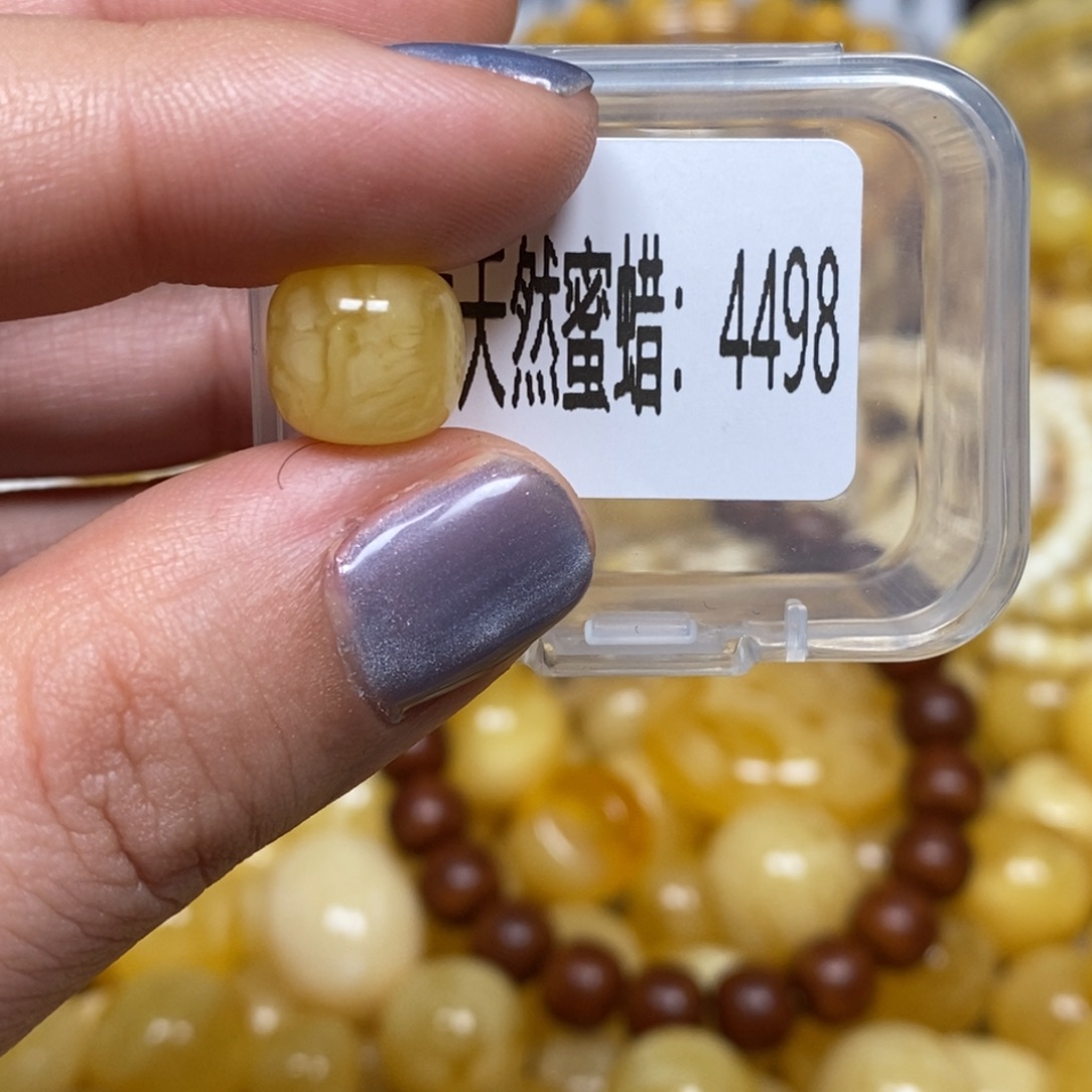 琥珀未镶嵌珠宝奇石4498