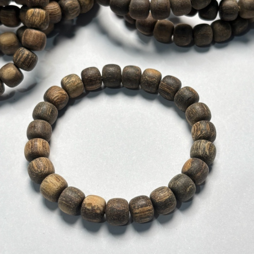 1201 贡木原木色老型珠手串8*9mm