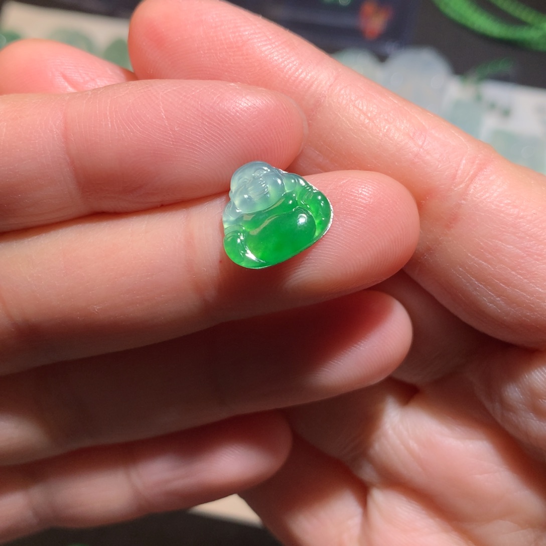 翡翠颈饰未镶嵌老*佛公