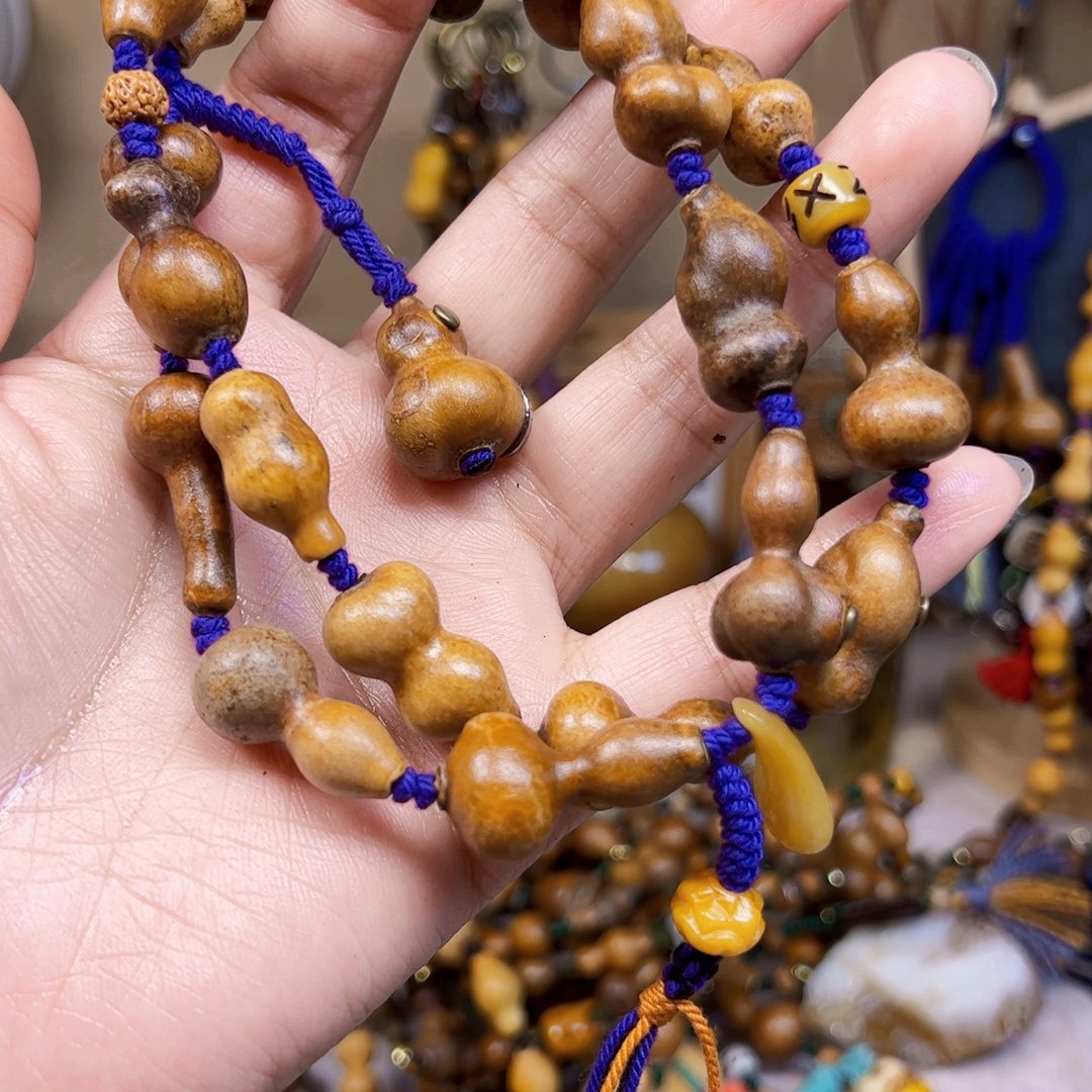 C****大叶紫檀（黑酸枝木类）