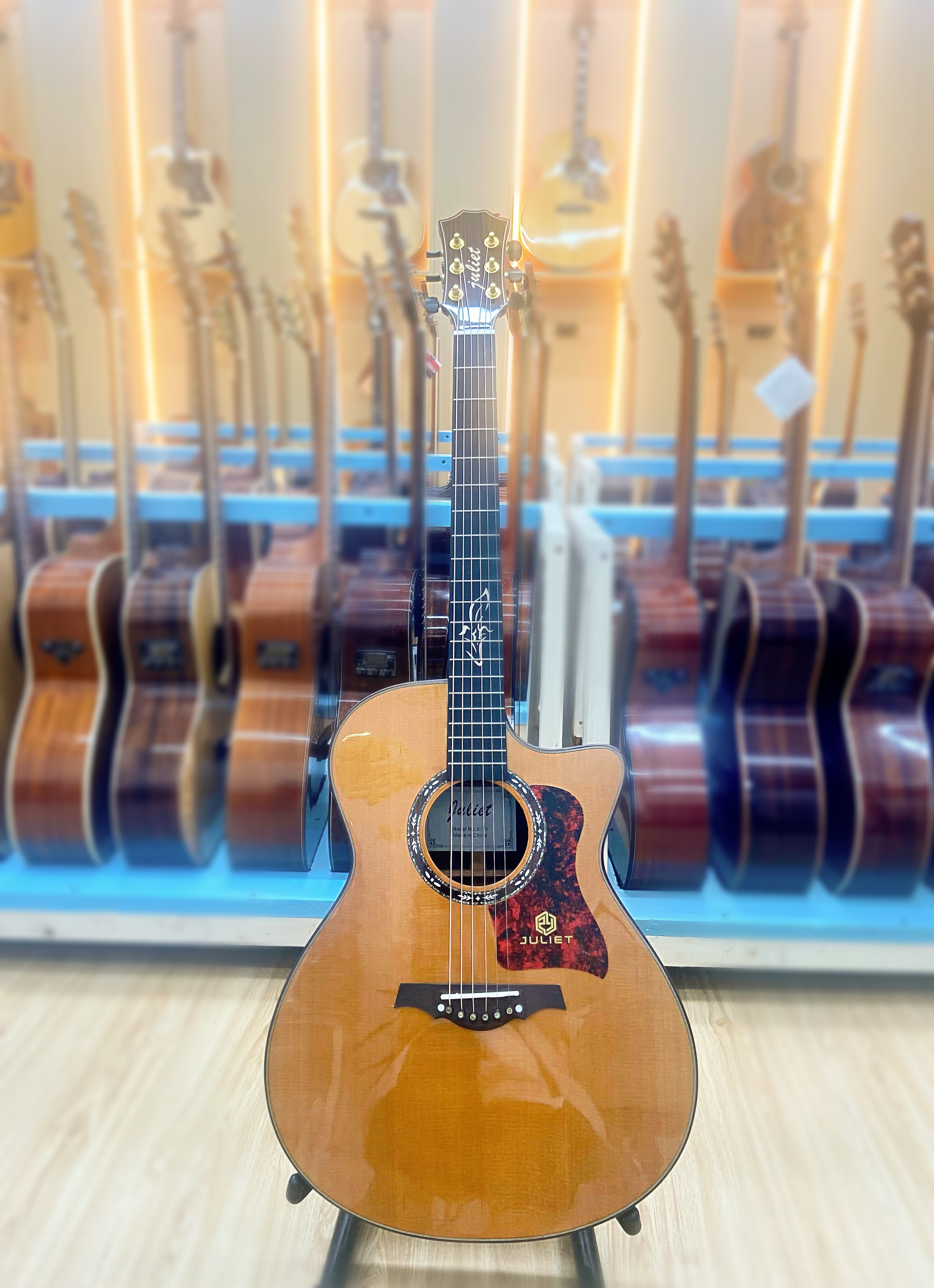 朱丽叶吉他 x-15