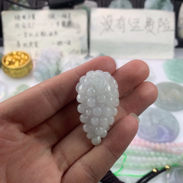 翡翠颈饰未镶嵌＿