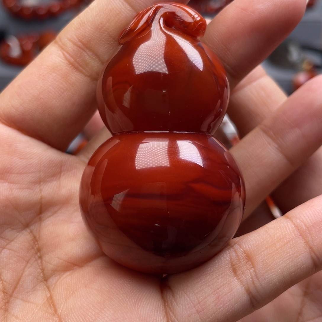 南红玛瑙未镶嵌珠宝奇石葫芦吊坠