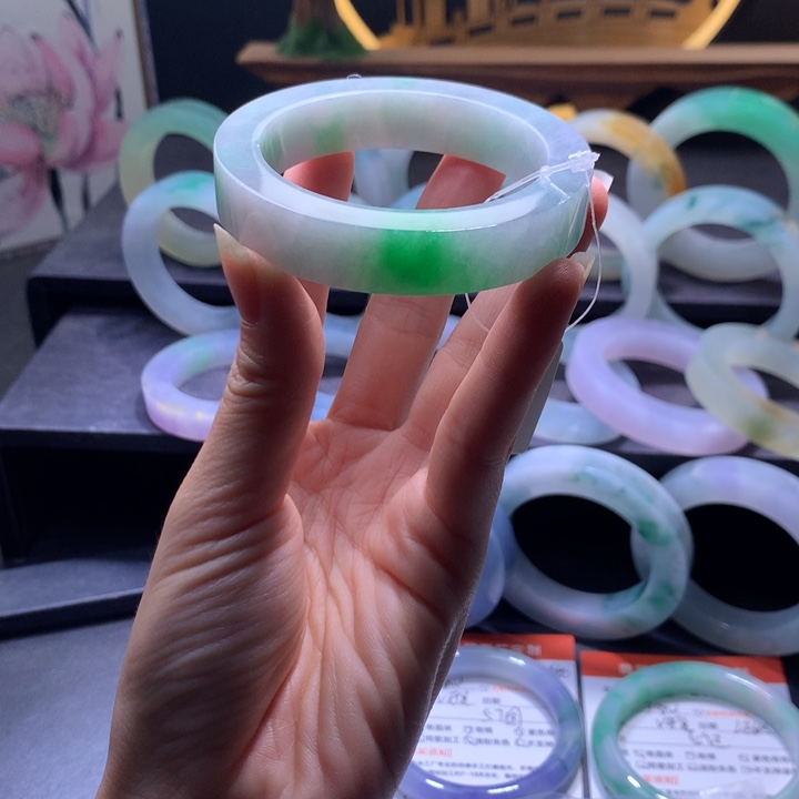 钛***店定制翡翠翡翠手镯未镶嵌