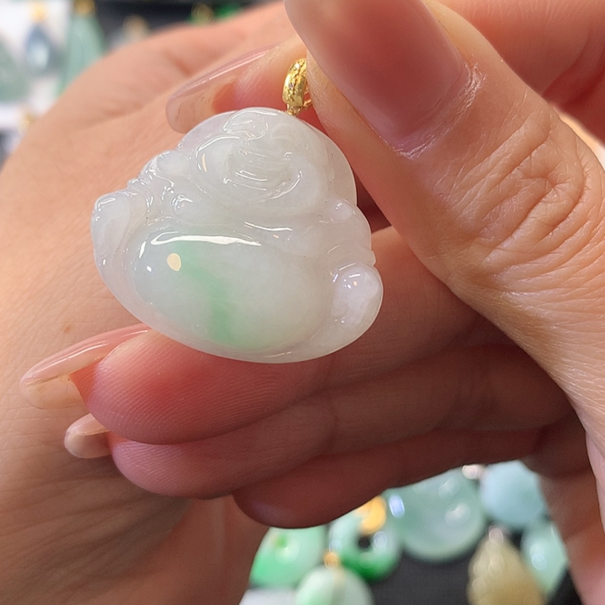 【闪购商品】翡翠吊坠(赠链)18K金镶嵌