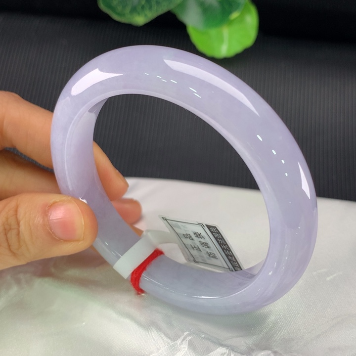 翡翠手镯未镶嵌正圈56.5