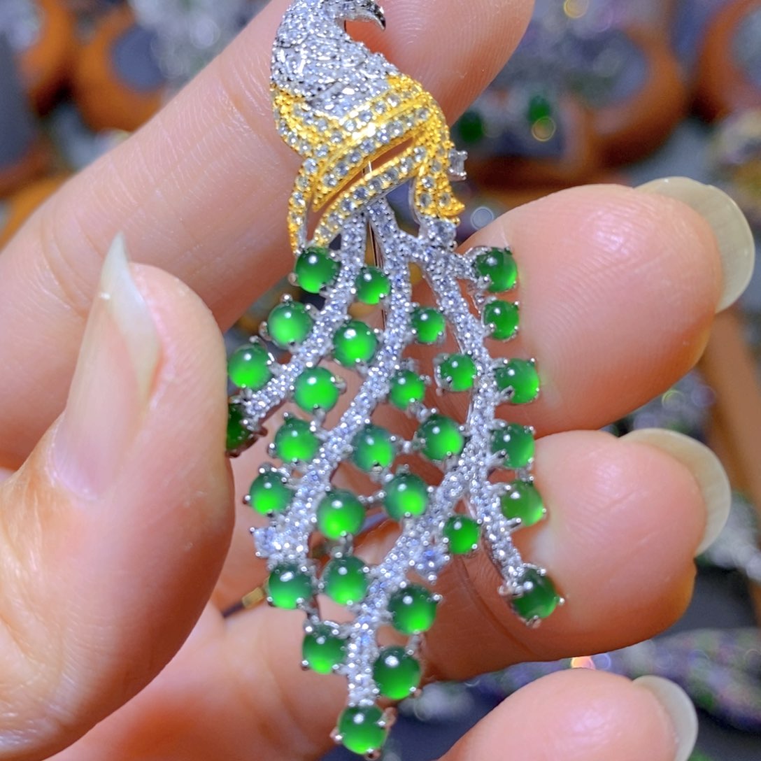 翡翠颈饰合金天然翡翠