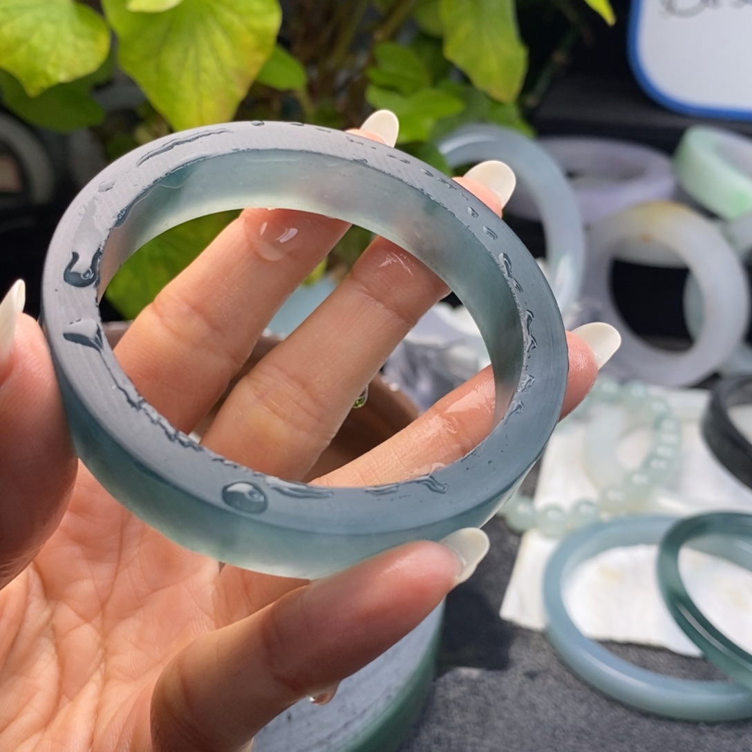 雅***啸定制翡翠未镶嵌54