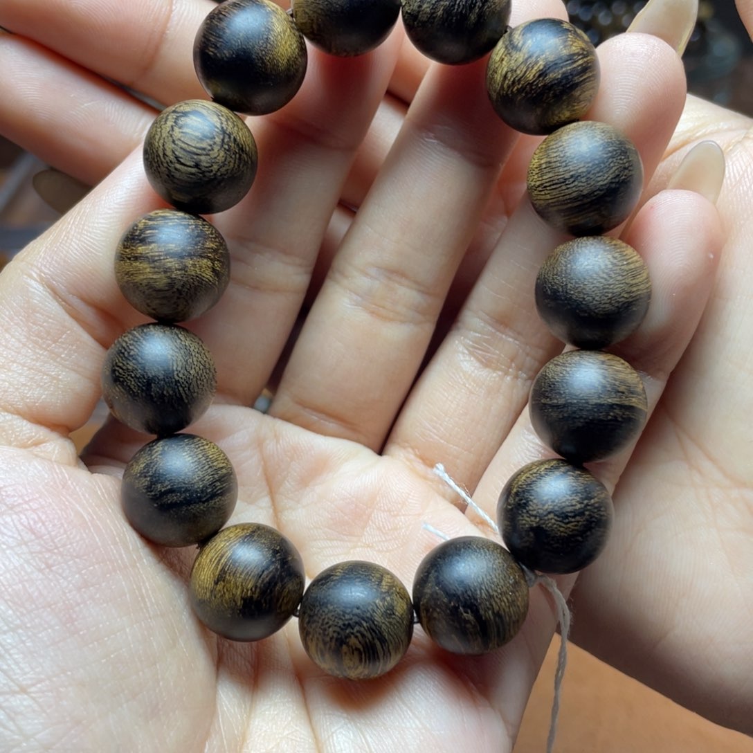 沉香手串简****单越南芽庄白奇楠1.4爆满虎皮留疤圆珠沉水