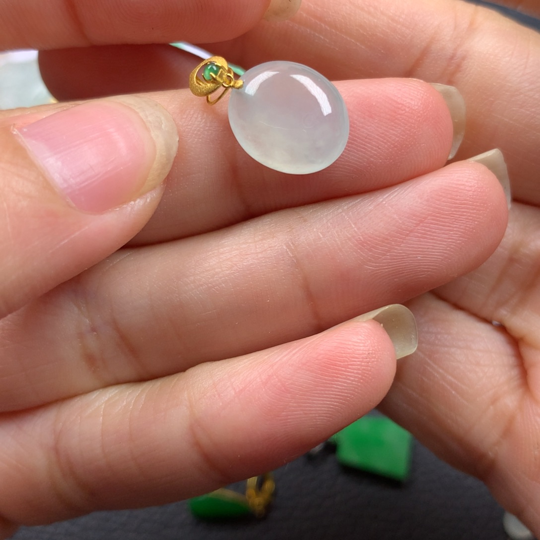 【闪购商品】翡翠18K金镶嵌颈饰翡翠