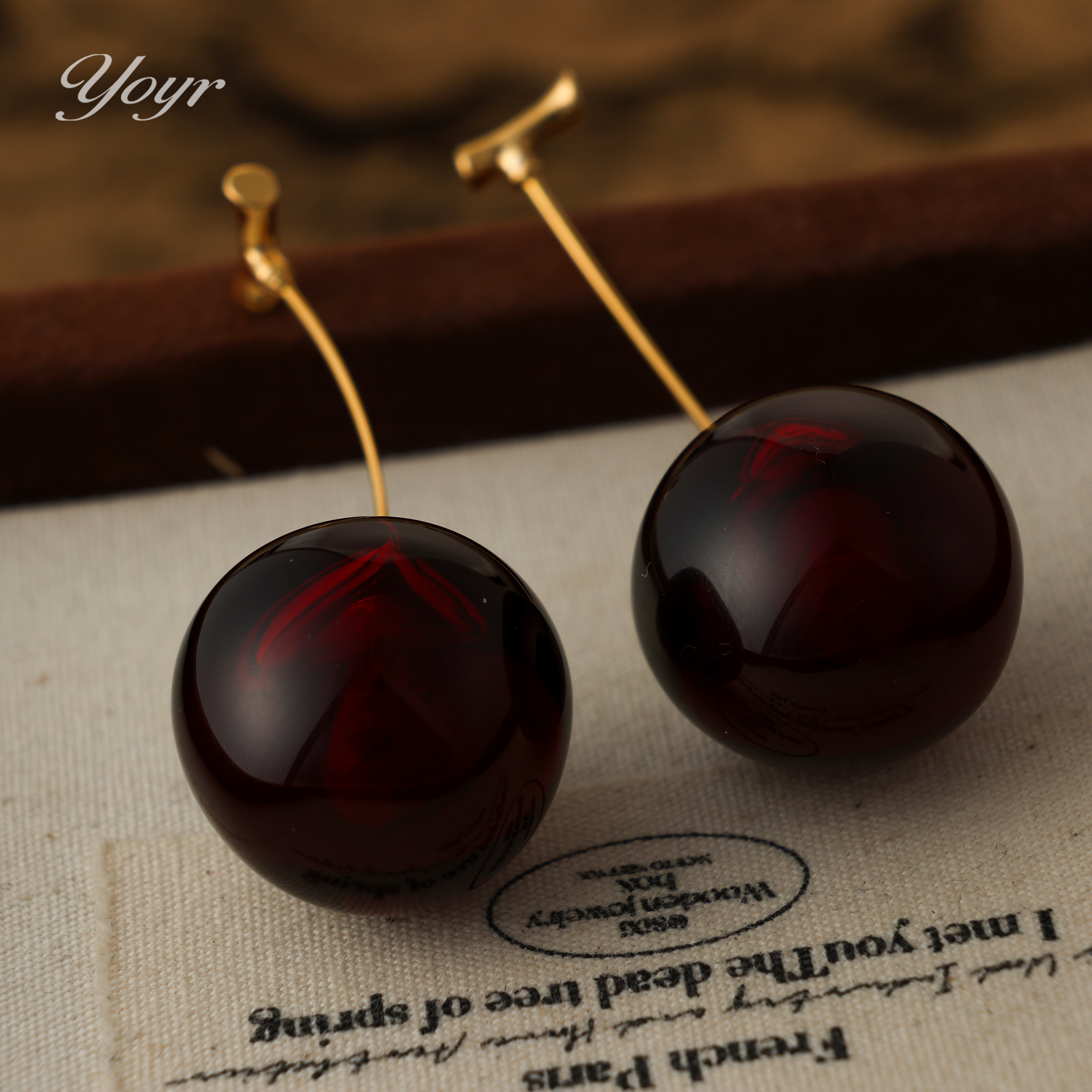 YOYR 黄铜树脂耳饰 精品深邃车厘子耳钉气质