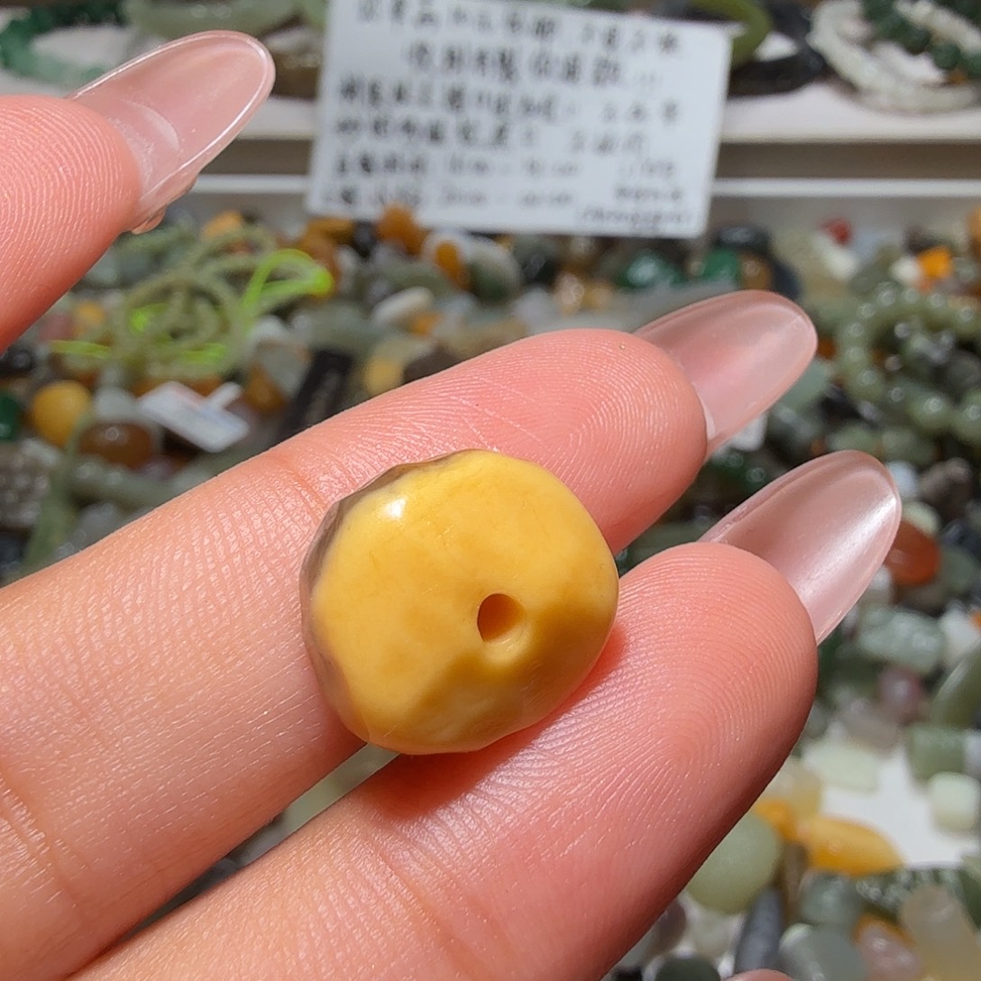 和田玉未镶嵌珠宝奇石