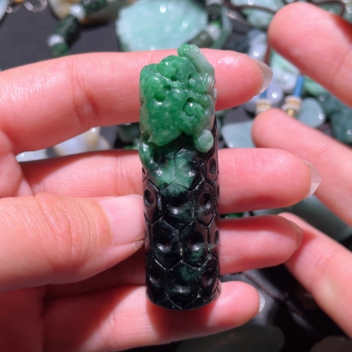 【闪购商品】翡翠颈饰未镶嵌天然翡翠