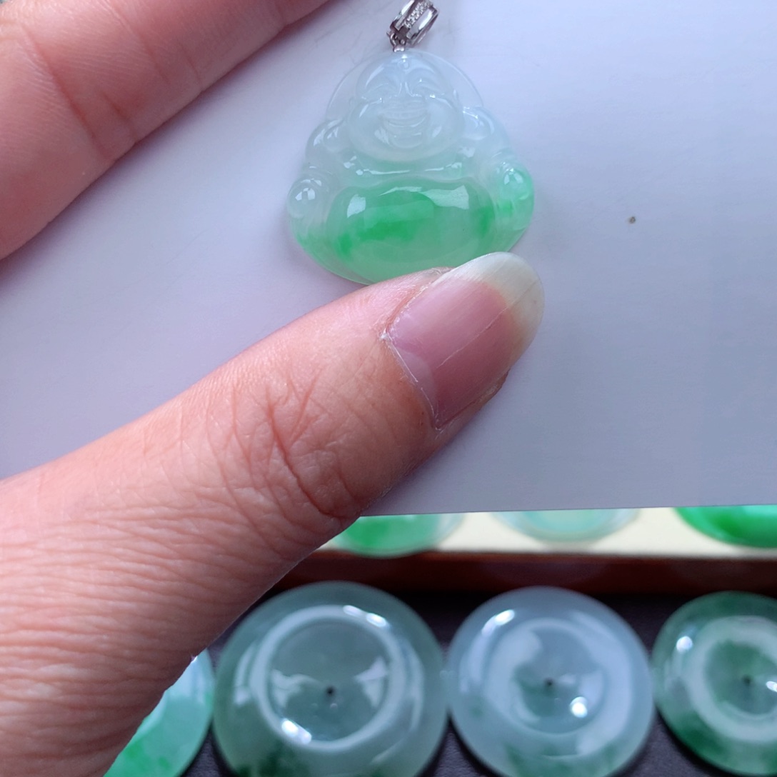 翡翠吊坠(不含链)18K金镶嵌