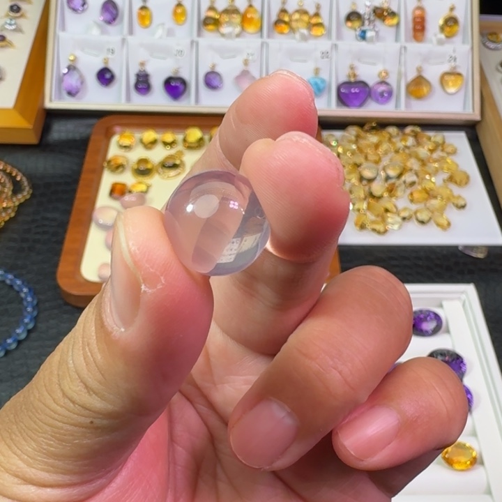 圆***滴水晶颈饰未镶嵌吊坠