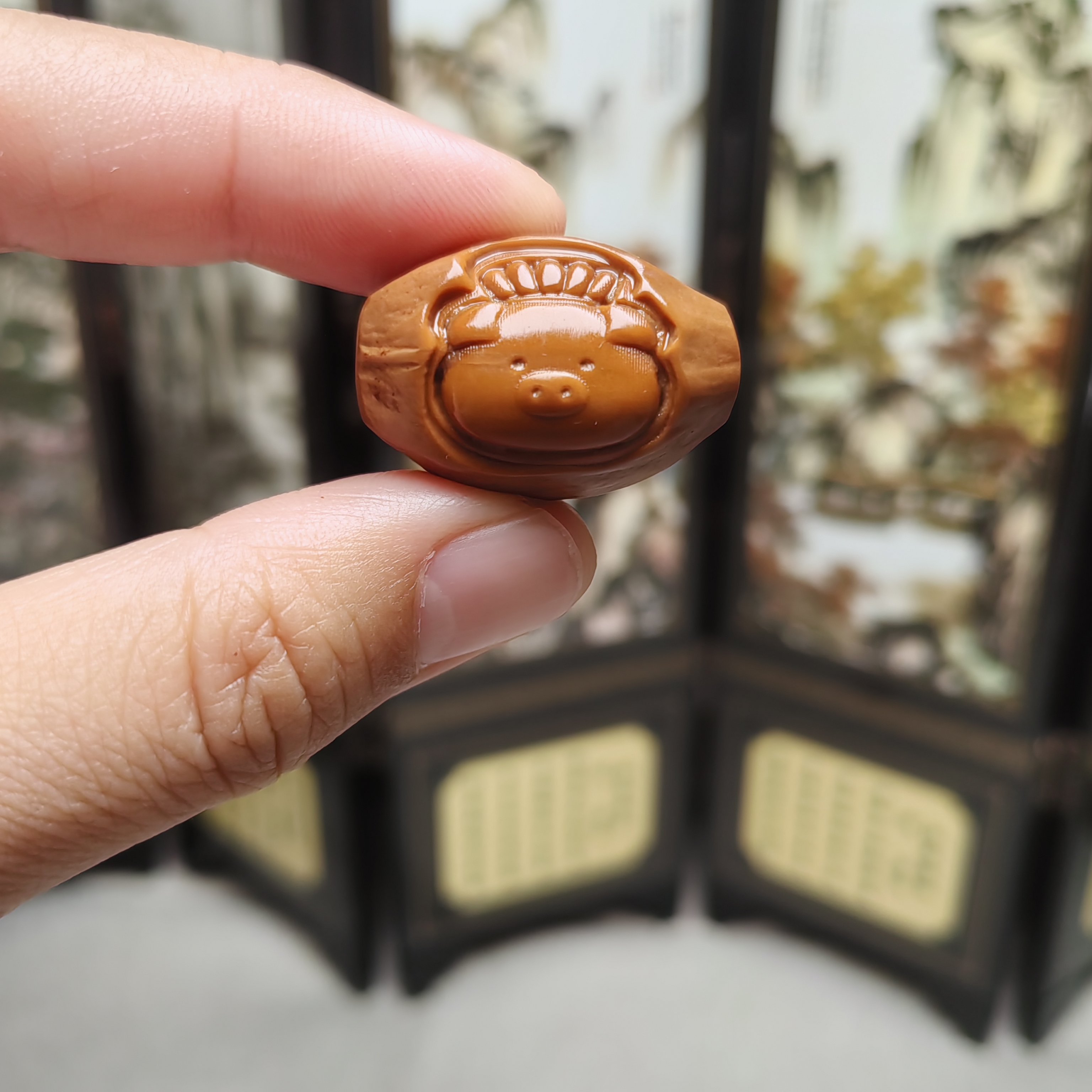 橄榄核卡通单粒 小猪