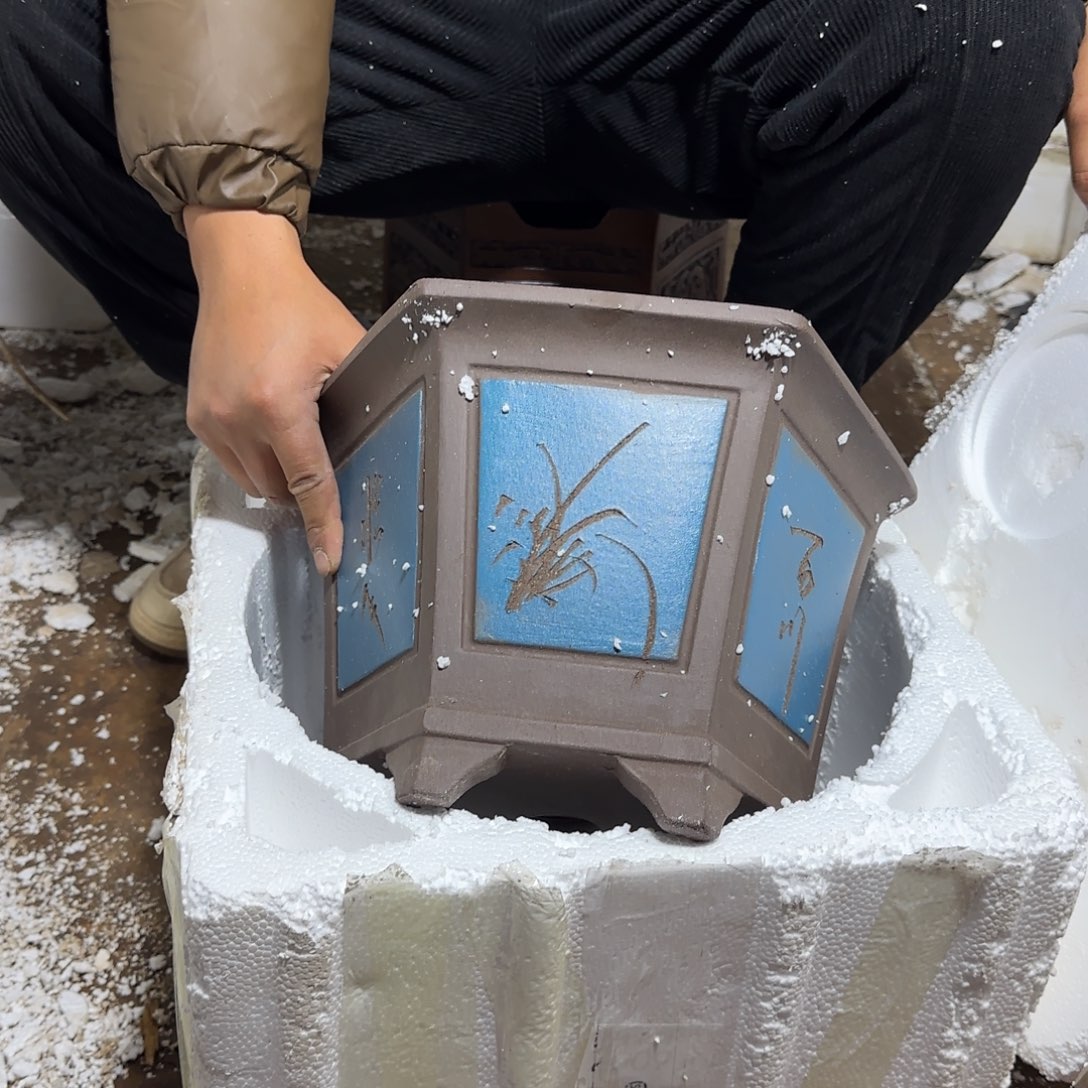 紫砂花盆瑕疵和瑕疵