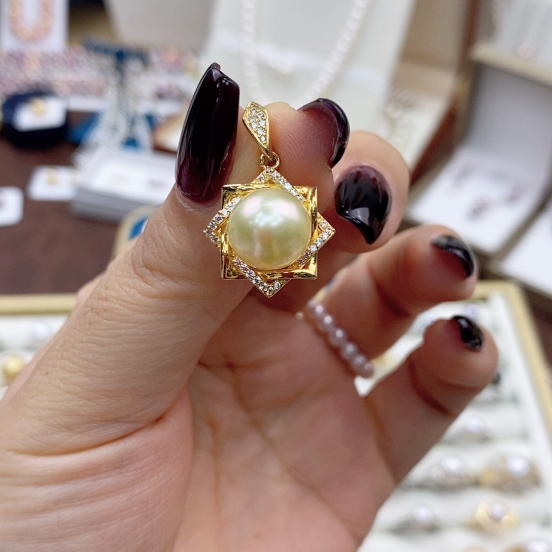 颈饰银S925镶嵌海水珍珠