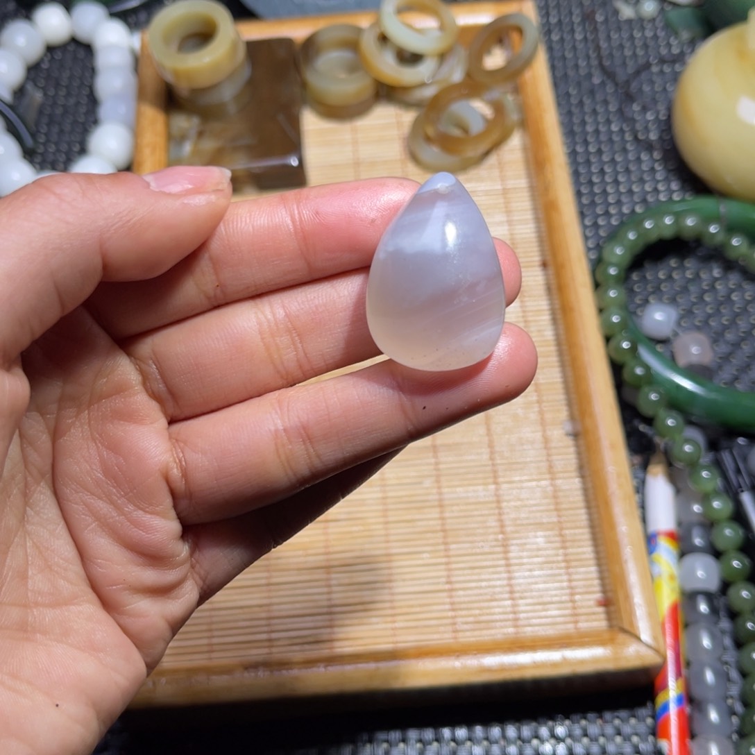 未镶嵌和田玉车挂