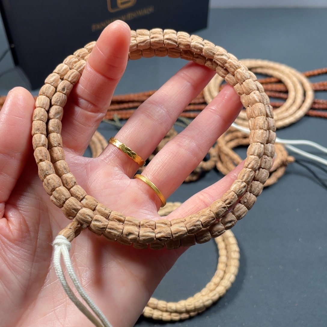 啄****手串柏香籽/百香籽