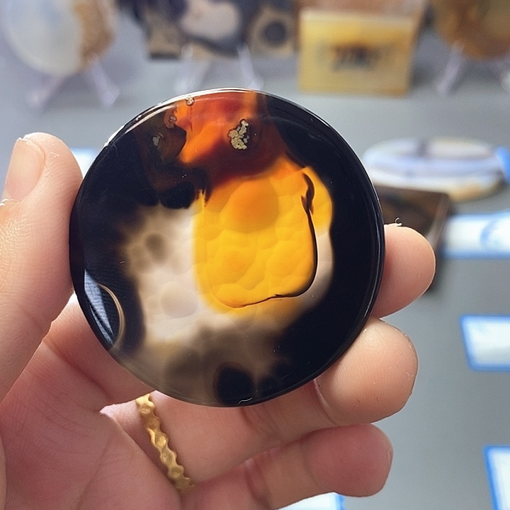 玛瑙/玉髓未镶嵌珠宝半成品有扣