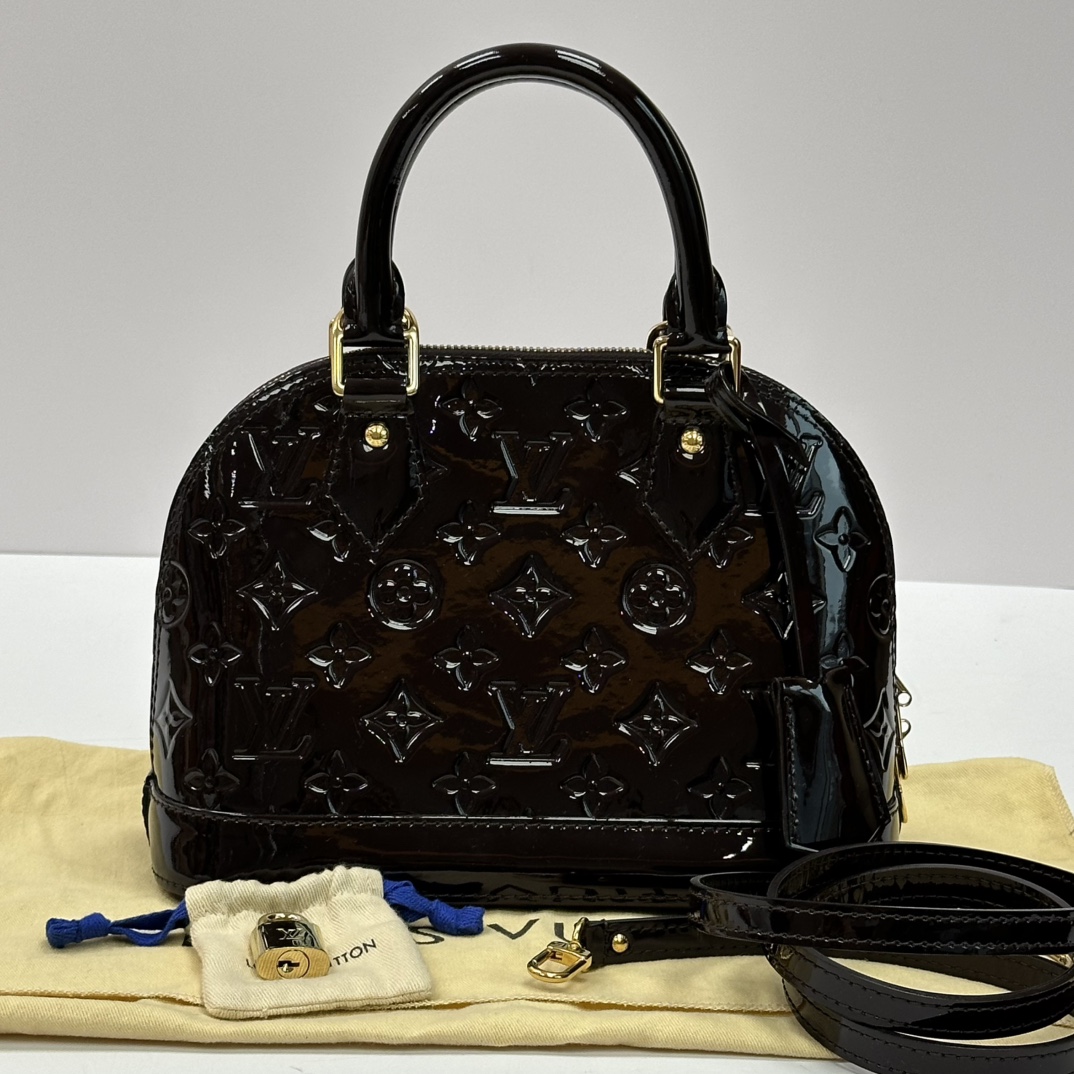 95新 LV 路易威登车厘子色漆皮AlmaBB手提单肩斜挎贝壳包 02059