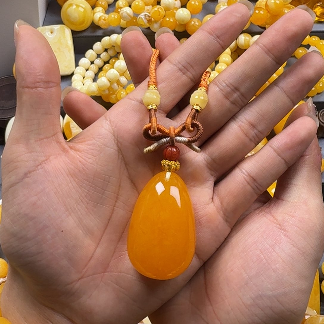 琥珀珠宝奇石未镶嵌水滴